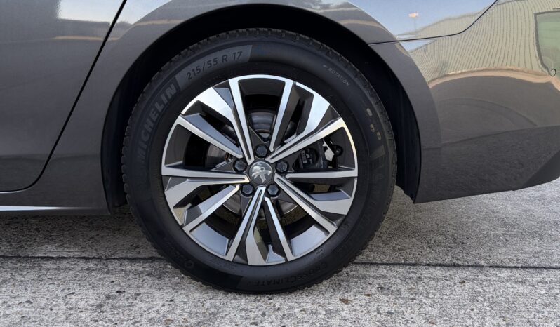 
								Peugeot 508 1.2 Puretech Allure Pack Business 130pk grijs full									