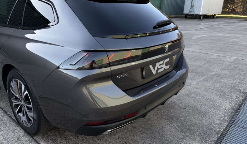 
								Peugeot 508 1.2 Puretech Allure Pack Business 130pk grijs full									