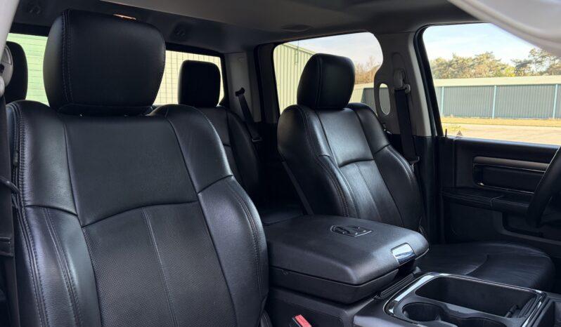 
								Dodge RAM 1500 5.7 V8 4×4 LPG 2018 full									