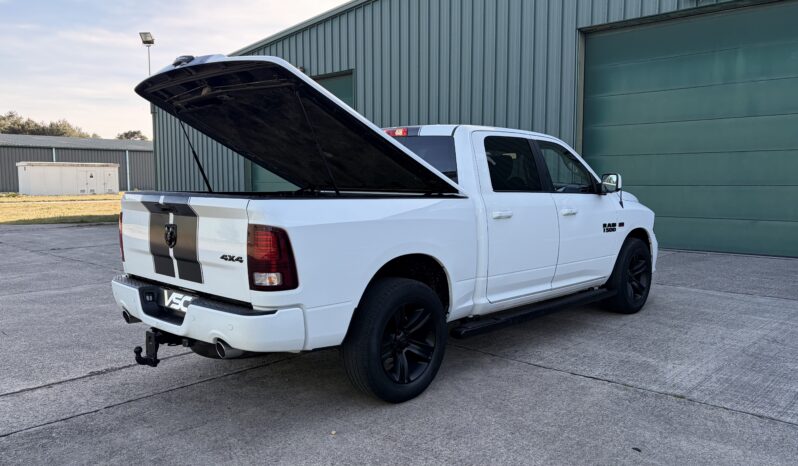 
								Dodge RAM 1500 5.7 V8 4×4 LPG 2018 full									